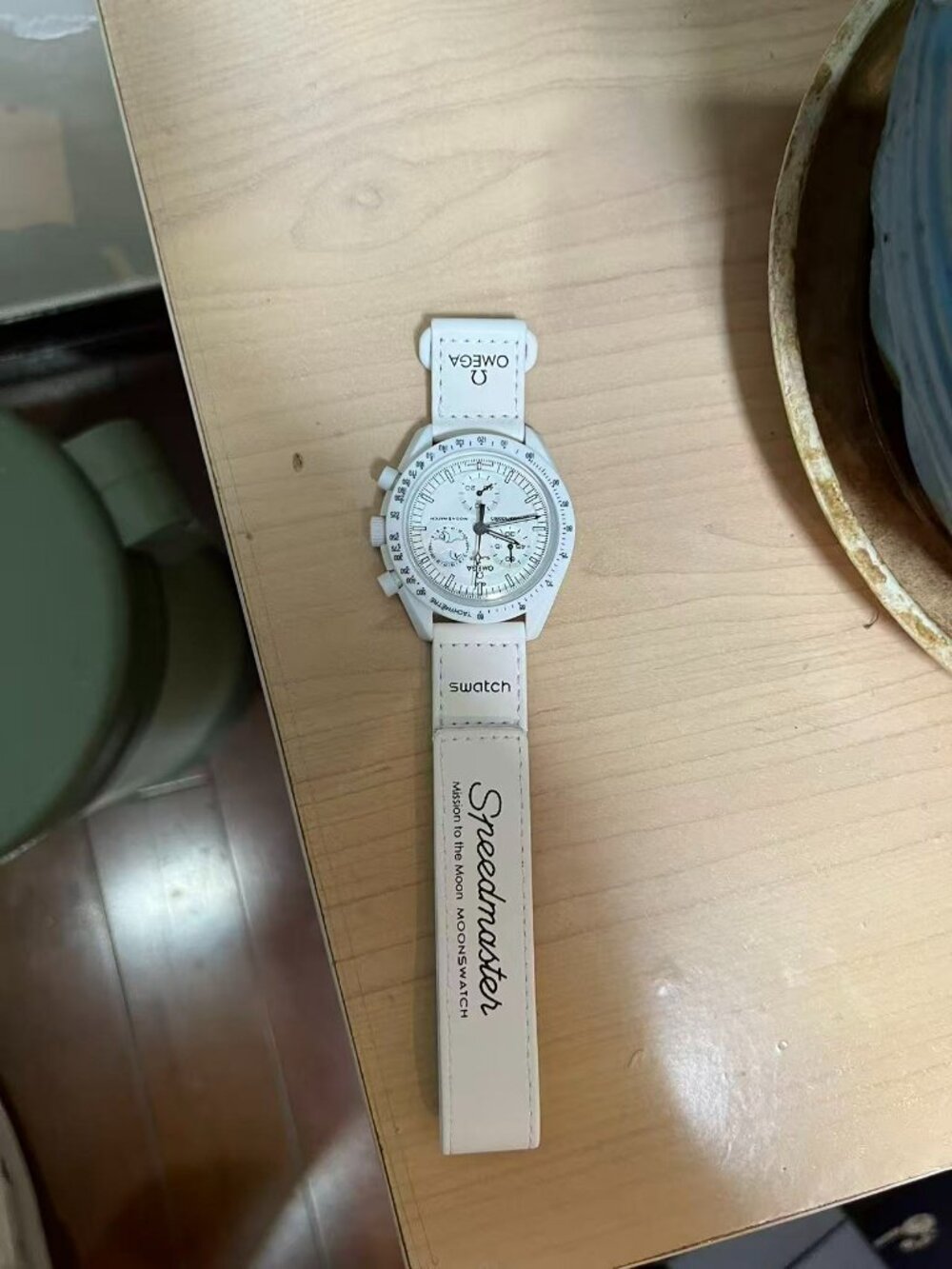 Swatch Omega Bioceramic Moonswatch Mission To Moonphase Snoopy White